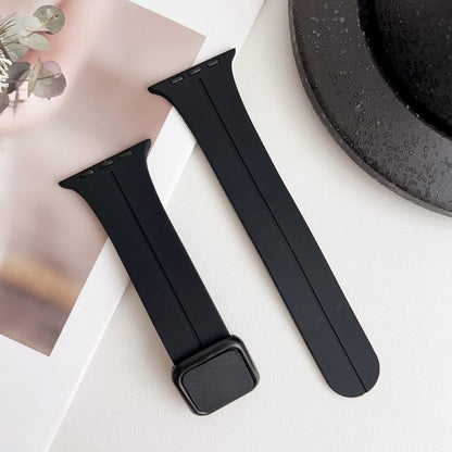 For Apple Watch SE 2023 44mm Magnetic Square Buckle Silicone Watch Band(Black) - Watch Bands by PMC Jewellery | Online Shopping South Africa | PMC Jewellery