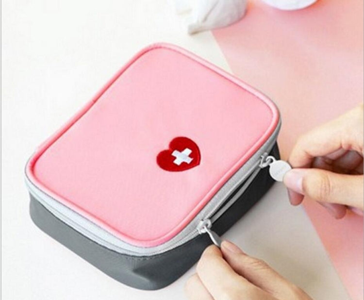 Cute Heart Mini Medicine Bag First Aid Emergency Kits Organizer Outdoor Household Pill Bag, Size: 13x10x4cm(Pink) - Pill Boxes by PMC Jewellery | Online Shopping South Africa | PMC Jewellery